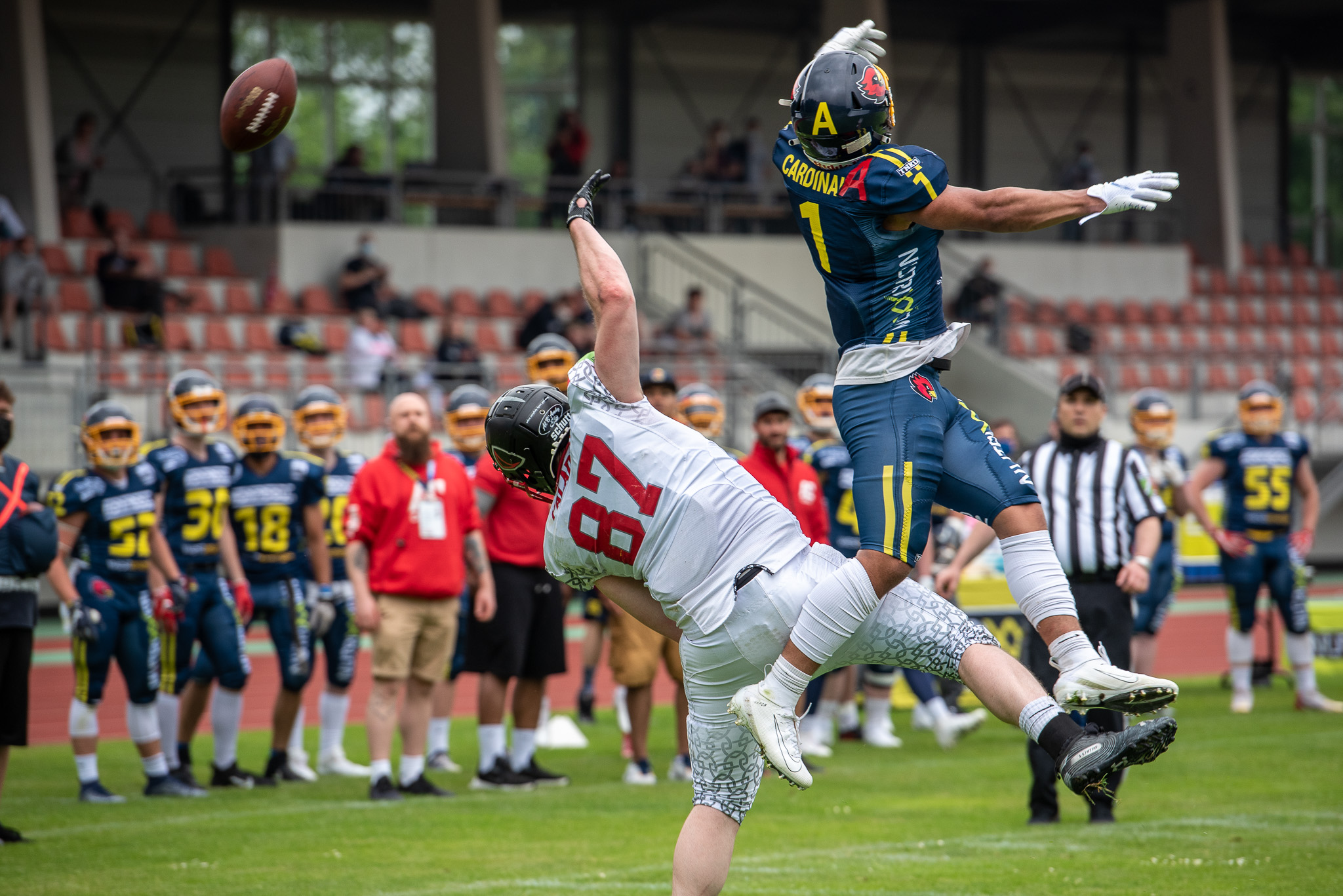 Auftakt in der GFL2 bei den Assindia Cardinals. Sie hatten die Solingen Paladins zu Gast (Foto: Oliver Jungnitsch)